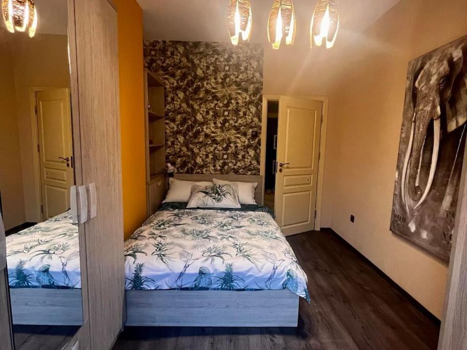 Cozy 2Br Oasis In Central Burgas City Exterior foto