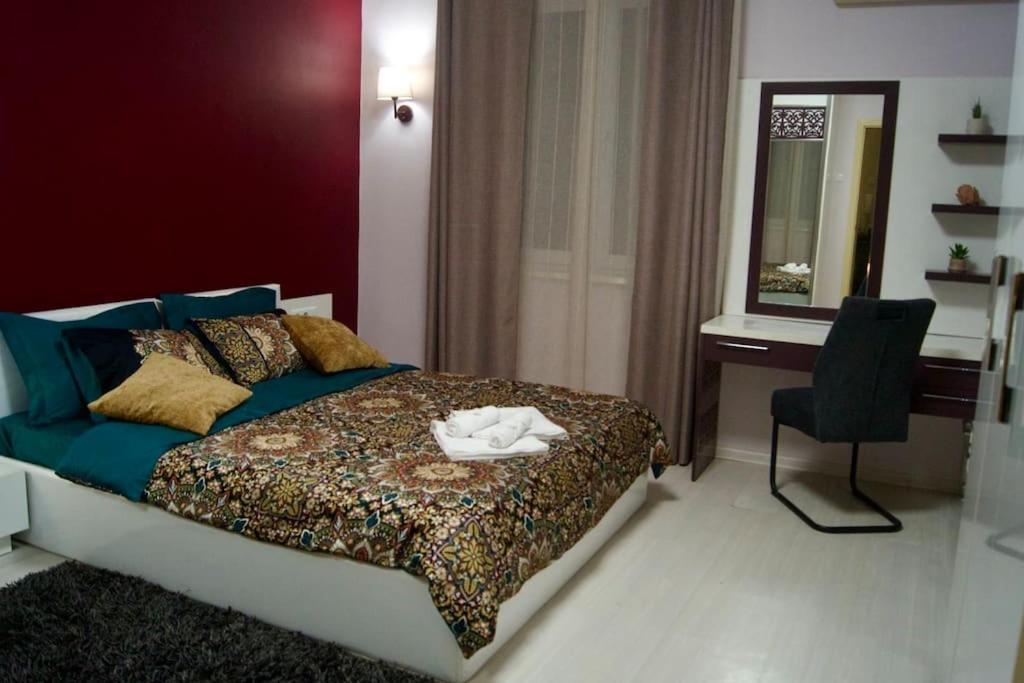 Cozy 2Br Oasis In Central Burgas City Exterior foto
